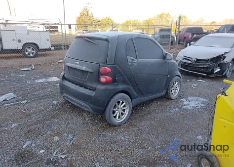 2013 Smart Fortwo Passion из США, поврежденный, VIN WMEEJ3BA6DK669606